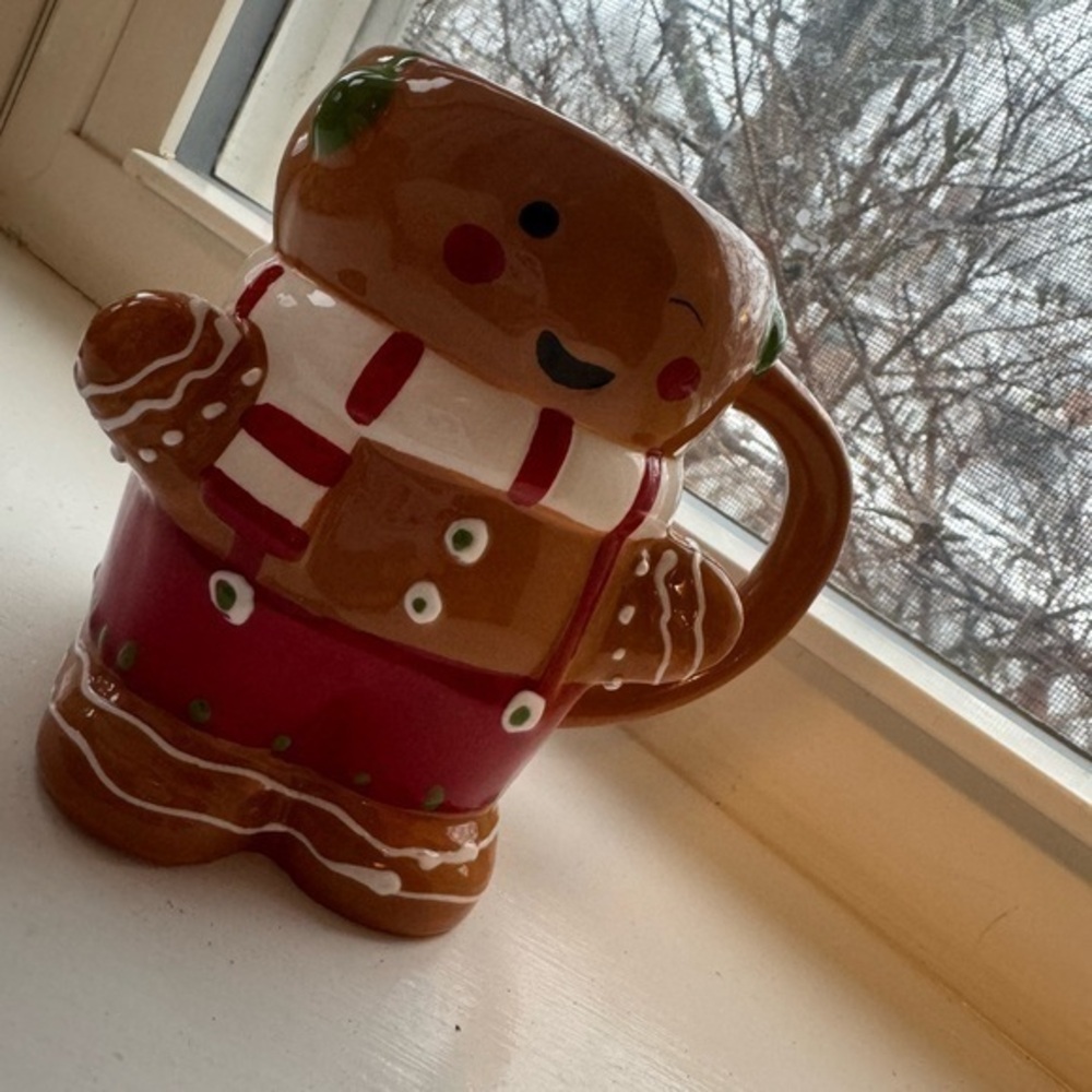 Wondershop Winter Christmas 2024 Gingerbread Man Mug Cocoa Coffee 9 oz New‎